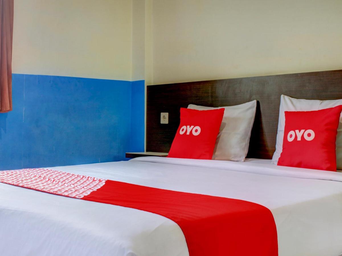 Oyo 90162 Remboelan Guest House Sungai Lutus Exteriör bild